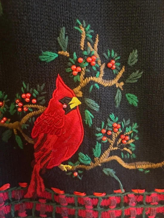 White Stag Christmas Cardinal Vest - Picture 5 of 8